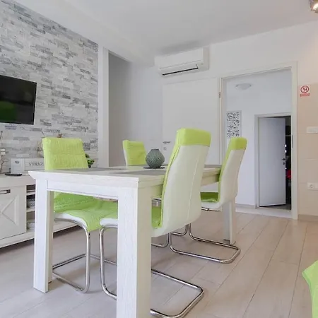 Sebastian Apartment Novigrad  Exterior photo